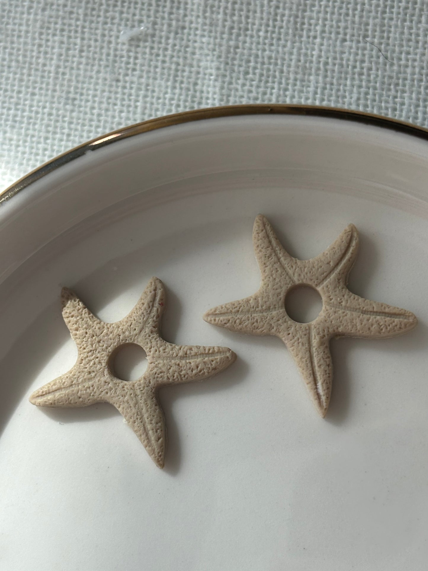 Pampilles étoile de mer beige texturé pour créole interchangeable